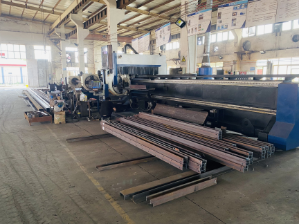 metal sheet manufacturers